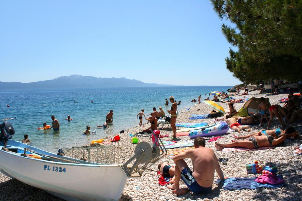 Apartments By The Sea Brist, Makarska - 15714 波达卡 外观 照片