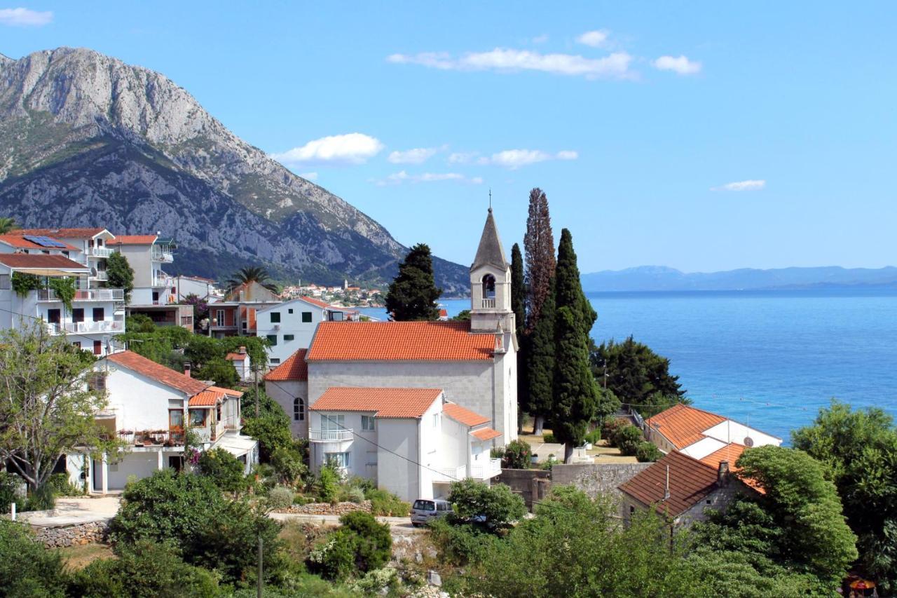 Apartments By The Sea Brist, Makarska - 15714 波达卡 外观 照片