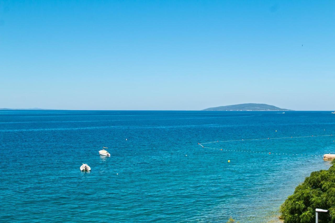 Apartments By The Sea Brist, Makarska - 15714 波达卡 外观 照片