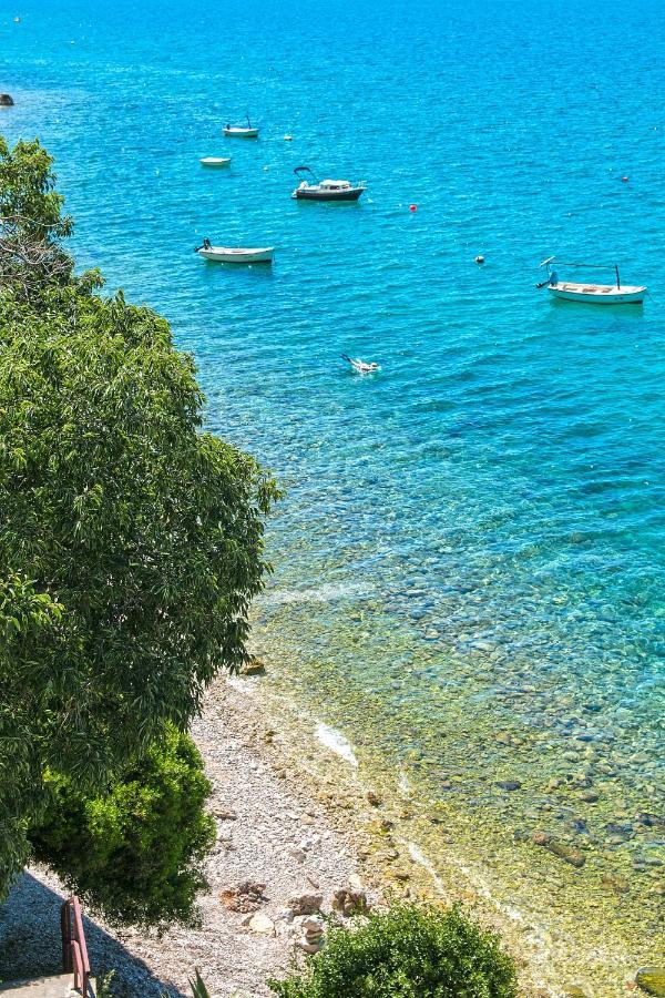 Apartments By The Sea Brist, Makarska - 15714 波达卡 外观 照片