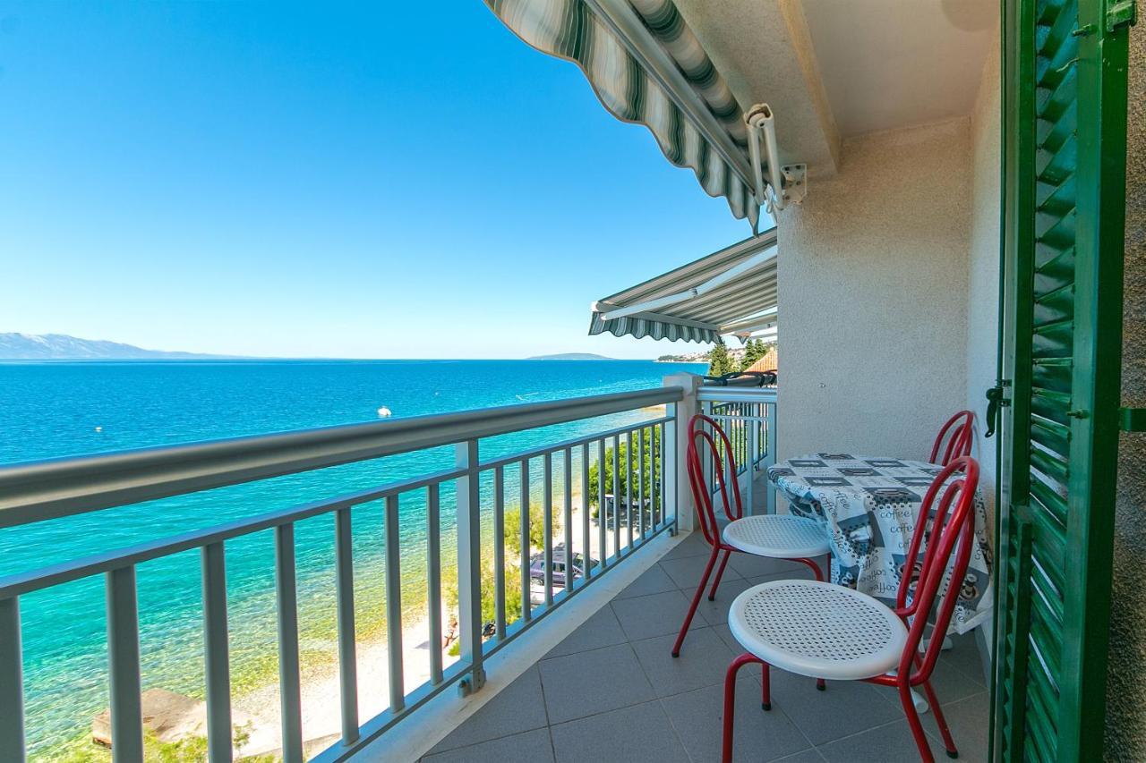 Apartments By The Sea Brist, Makarska - 15714 波达卡 外观 照片