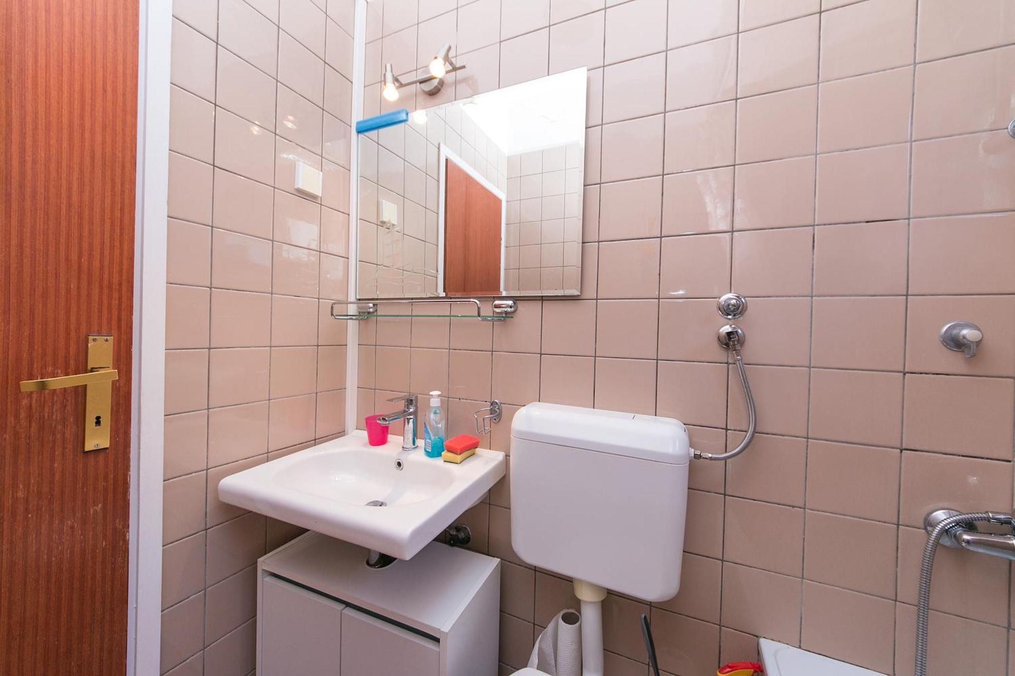 Apartments By The Sea Brist, Makarska - 15714 波达卡 客房 照片