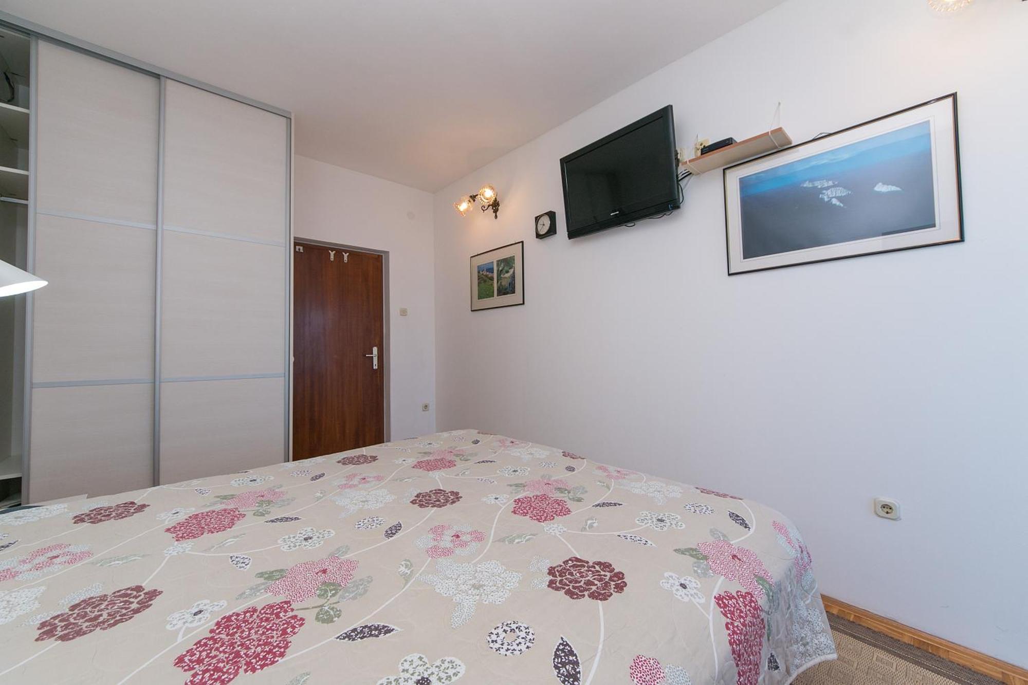 Apartments By The Sea Brist, Makarska - 15714 波达卡 客房 照片
