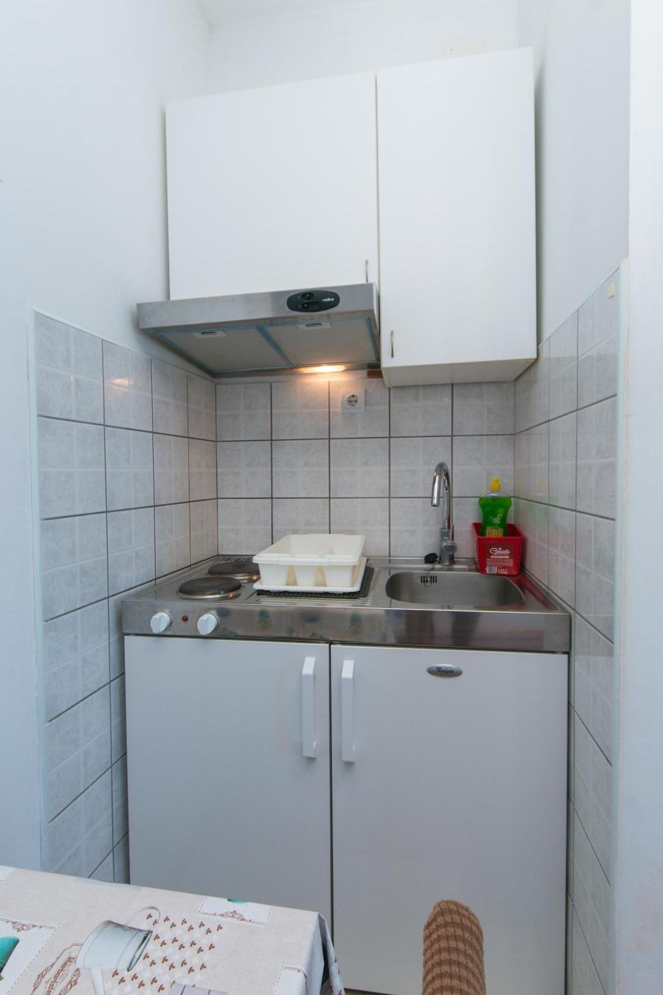 Apartments By The Sea Brist, Makarska - 15714 波达卡 客房 照片