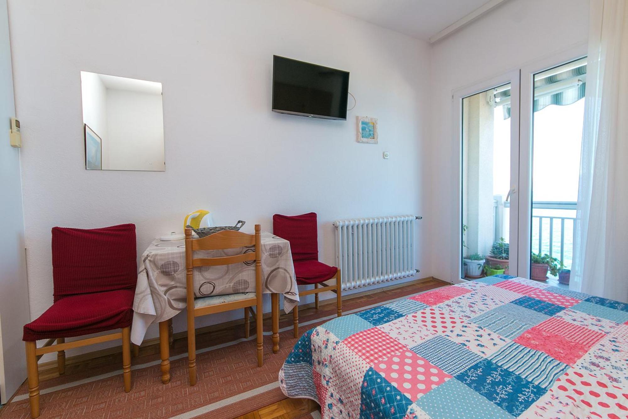 Apartments By The Sea Brist, Makarska - 15714 波达卡 客房 照片